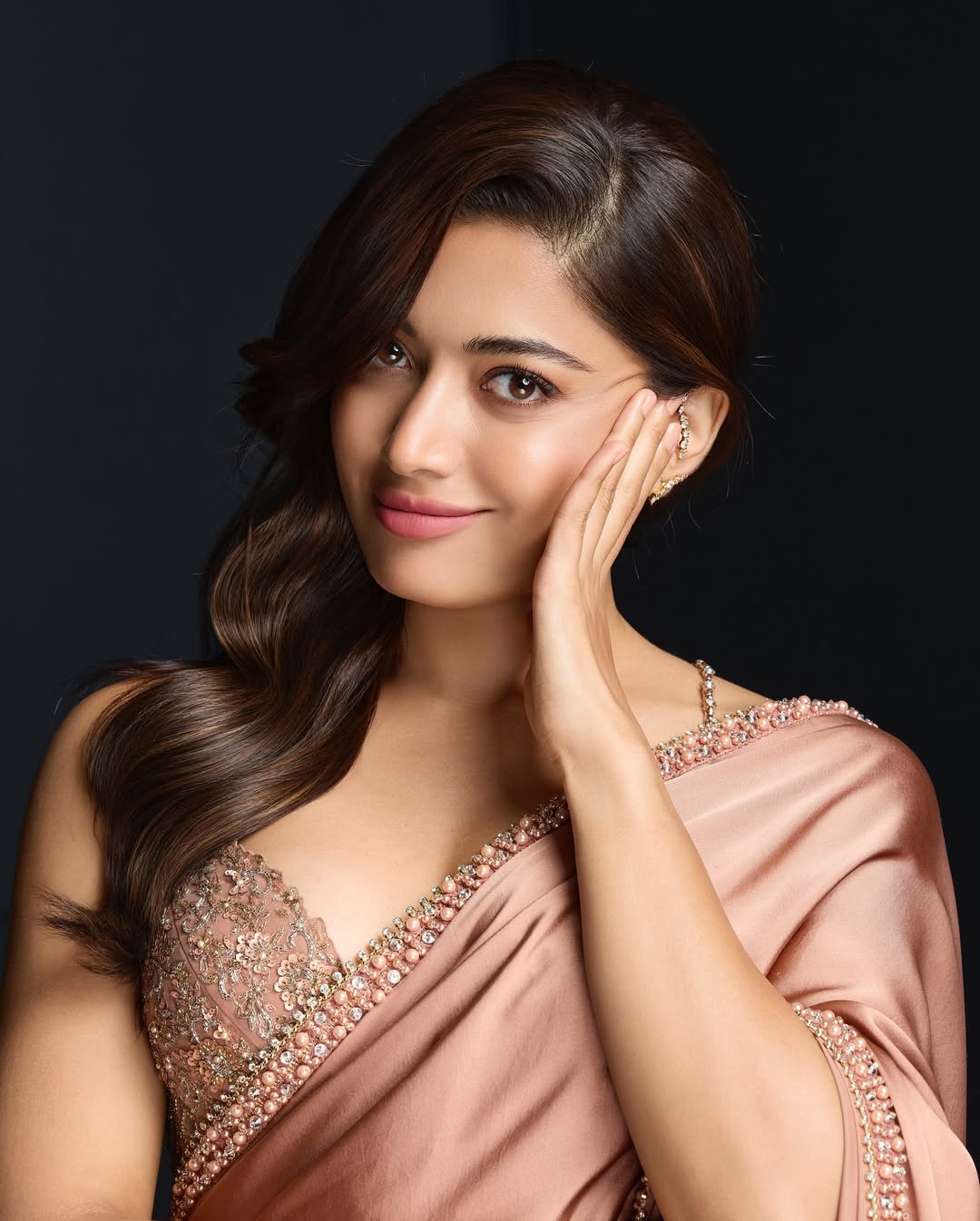 Rashmika Mandanna stuns in a gorgeous saree look, blending tradition with contemporary flair. Dive into our style breakdown of this unforgettable ethnic fashion moment.
