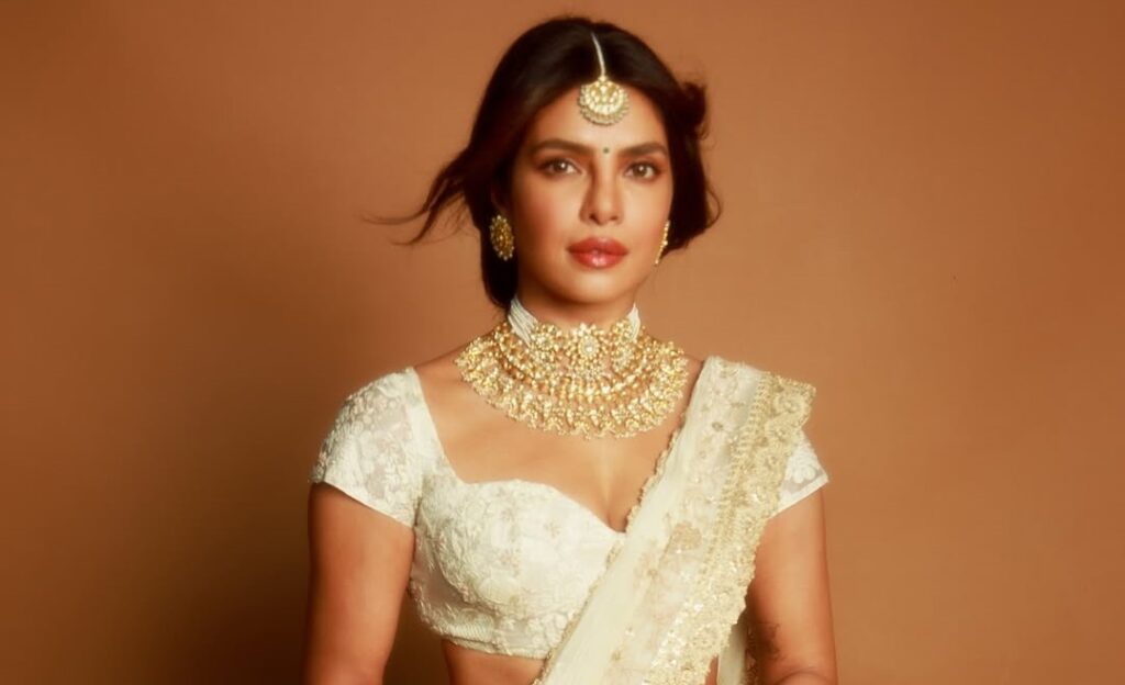 Priyanka Chopra looks like a dream in her latest photos!